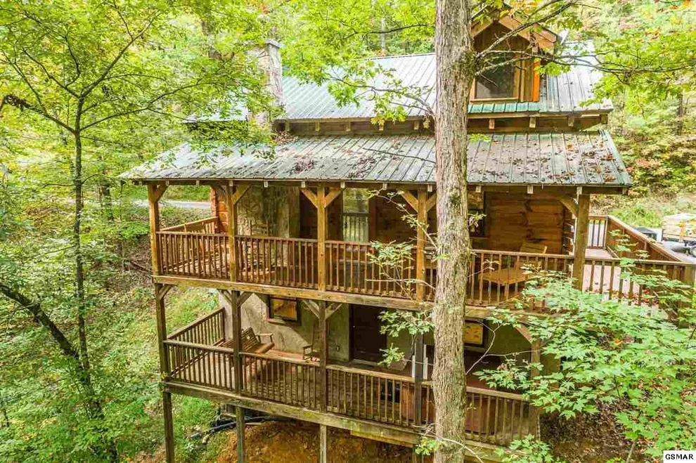 Unit for sale at 3504 Hunter Hills Way, Sevierville, TN 37876