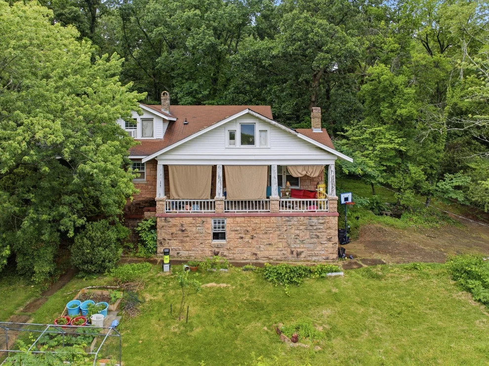 Unit for sale at 709 Signal Mountain Boulevard, Signal Mountain, TN 37377