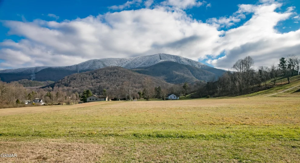 Unit for sale at 5 Tarwater Lane, Sevierville, TN 37862