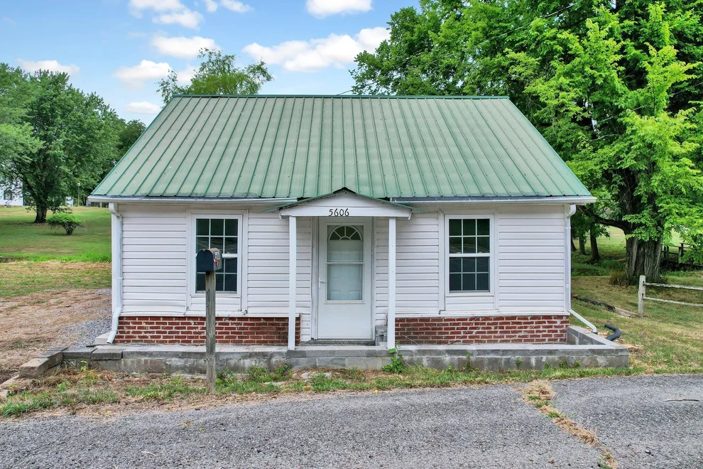 Unit for sale at 5604 Highway 60, Birchwood, TN 37308