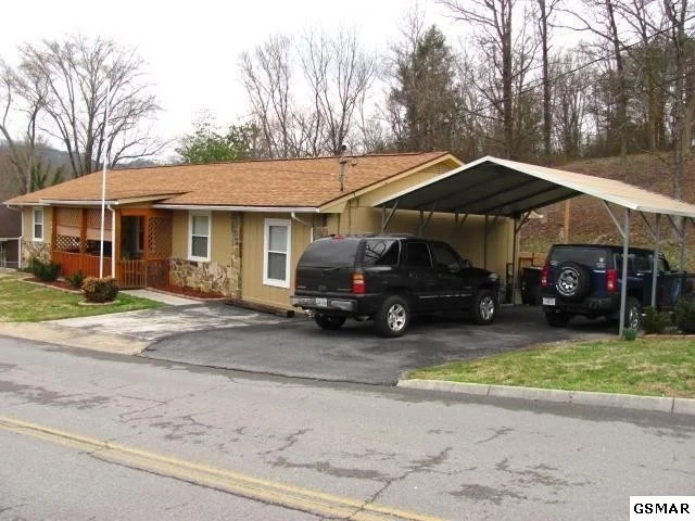 Unit for sale at 307 Day Springs Road, Pigeon Forge, TN 37863