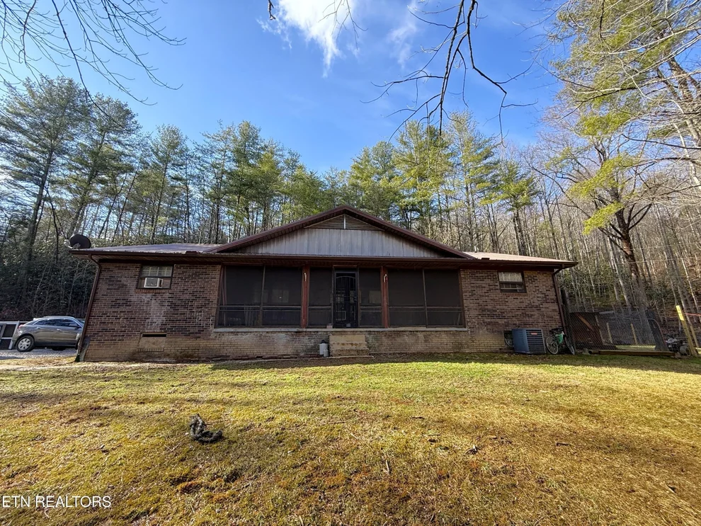 Unit for sale at 1560 Blue Mill Rd, Del Rio, TN 37727