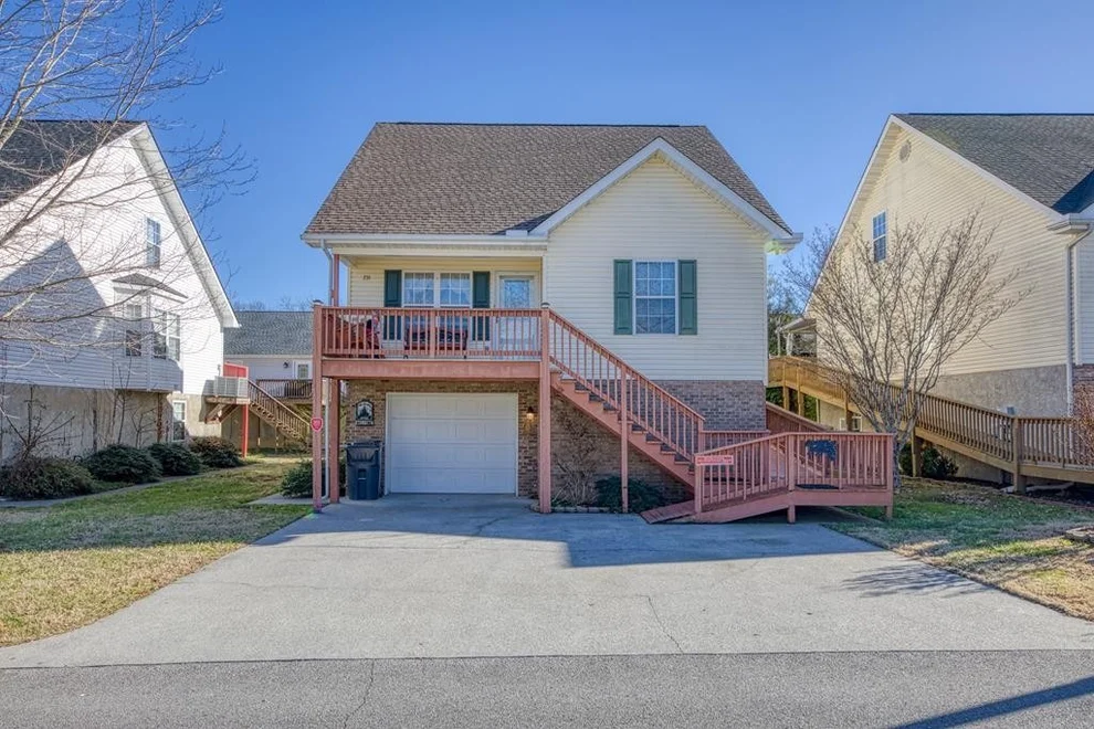 Unit for sale at 751 Plantation Drive, Pigeon Forge, TN 37863