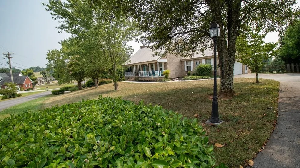 Unit for sale at 265 Battlefield Drive, Dandridge, TN 37725