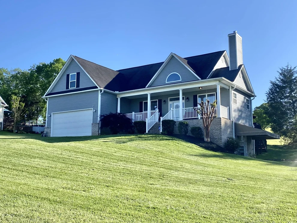 Unit for sale at 2018 Kings View Loop, Seymour, TN 37865
