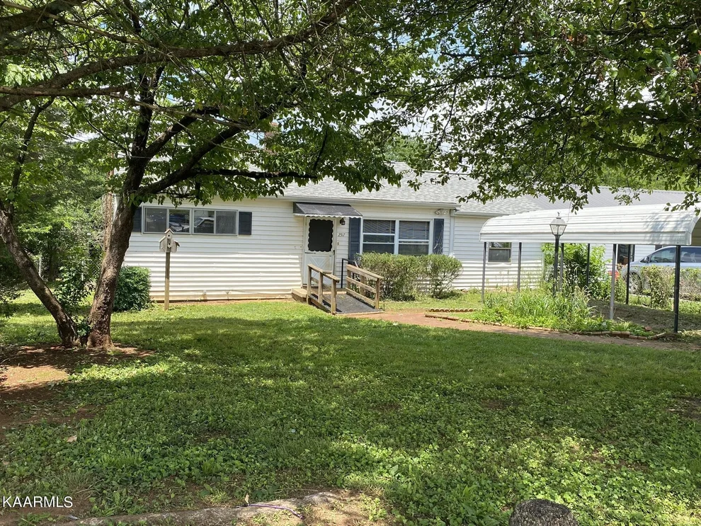 Unit for sale at 2517 Marshall St, Maryville, TN 37804