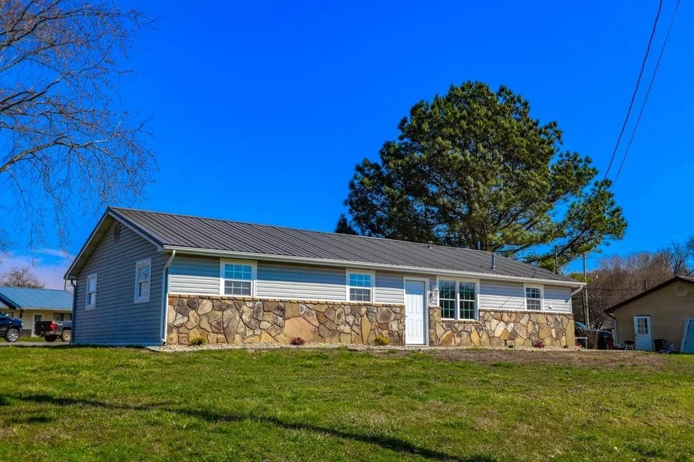 Unit for sale at 711 Melrose Way, Newport, TN 37821
