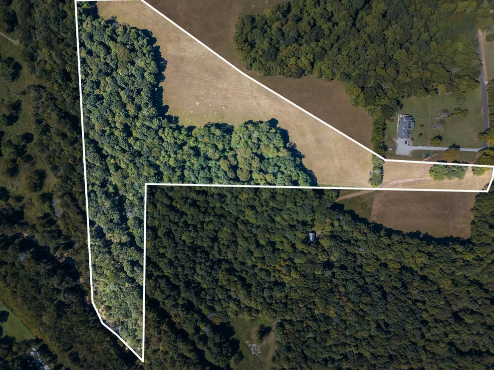 Unit for sale at 4 Albert Fentress Rd, Greenbrier, TN 37073