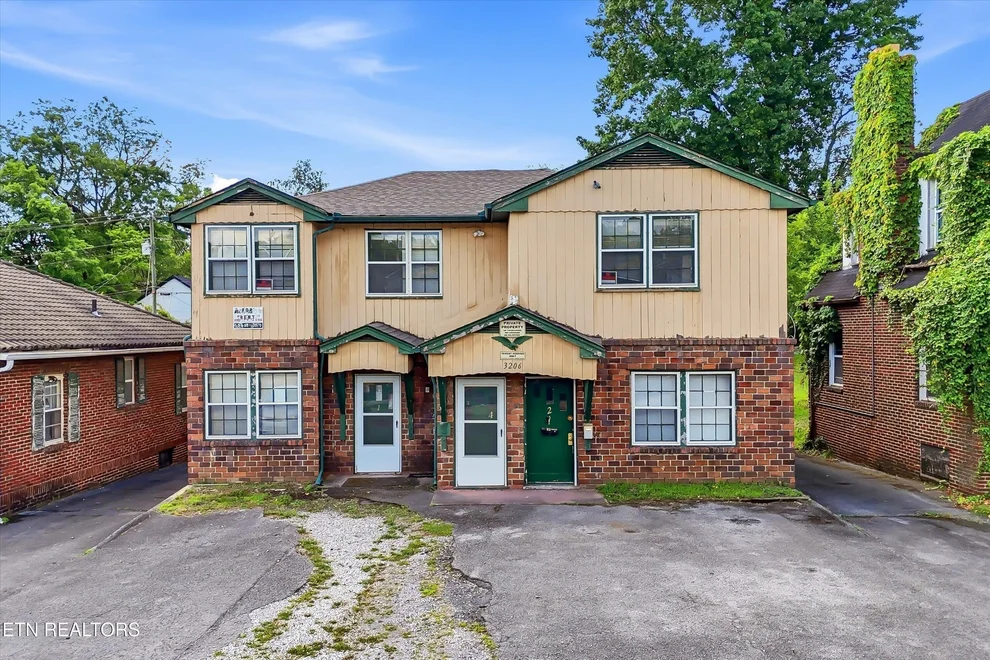 Unit for sale at 3206 E Magnolia Ave, Knoxville, TN 37914