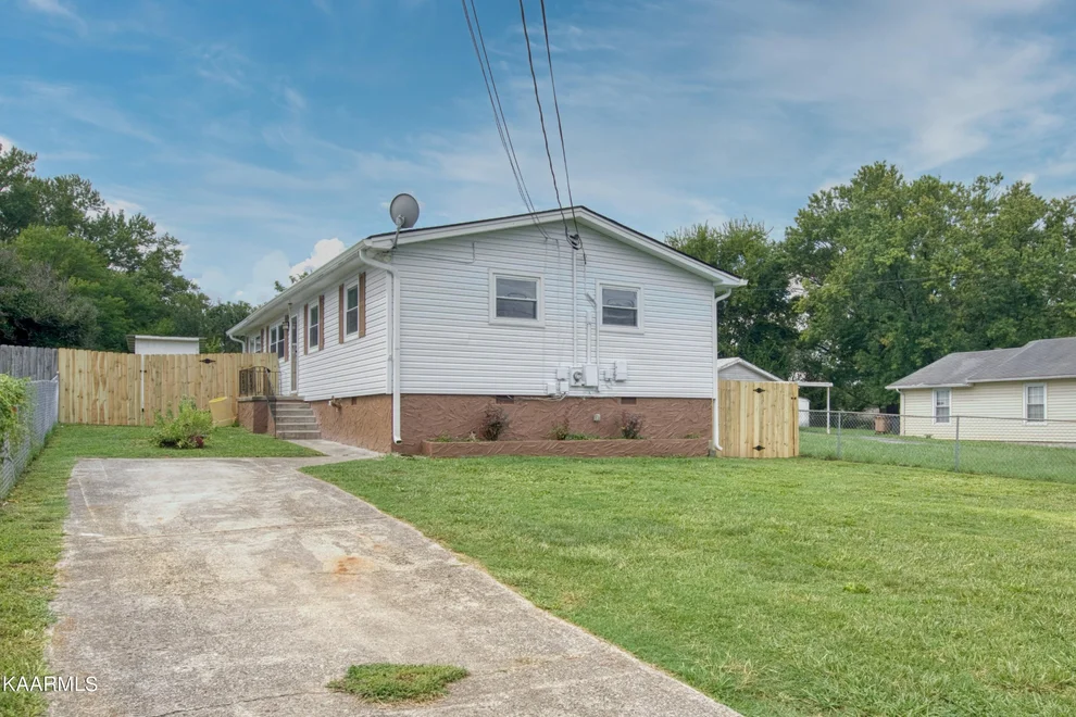 Unit for sale at 2512 Seymour Ave, Knoxville, TN 37917