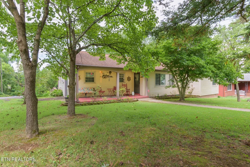 Unit for sale at 6111 Manchester Rd, Knoxville, TN 37920