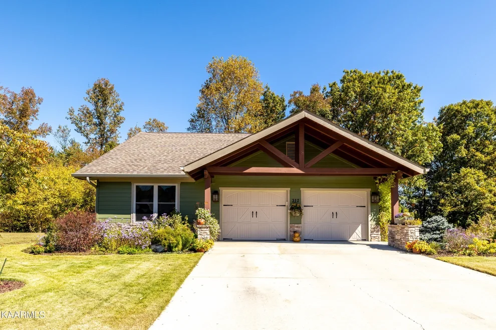 Unit for sale at 312 Shooting Star Loop, Townsend, TN 37882
