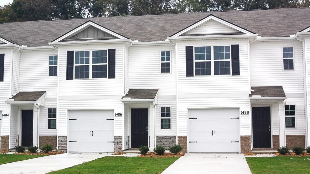Unit for sale at 1327 Churchill Lane, Lewisburg, TN 37091