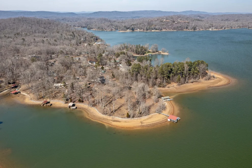 Unit for sale at 0 Windsor Court, Spring City, TN 37381