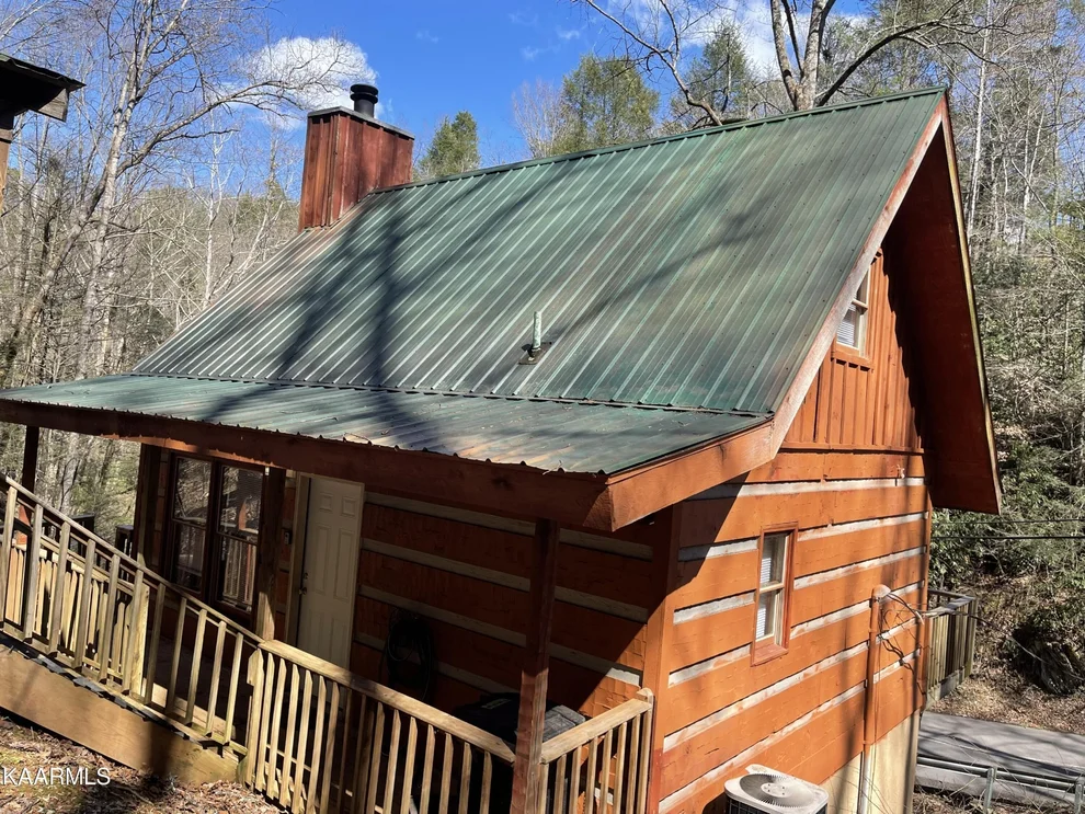 Unit for sale at 826 Silver Poplar Lane, Sevierville, TN 37876