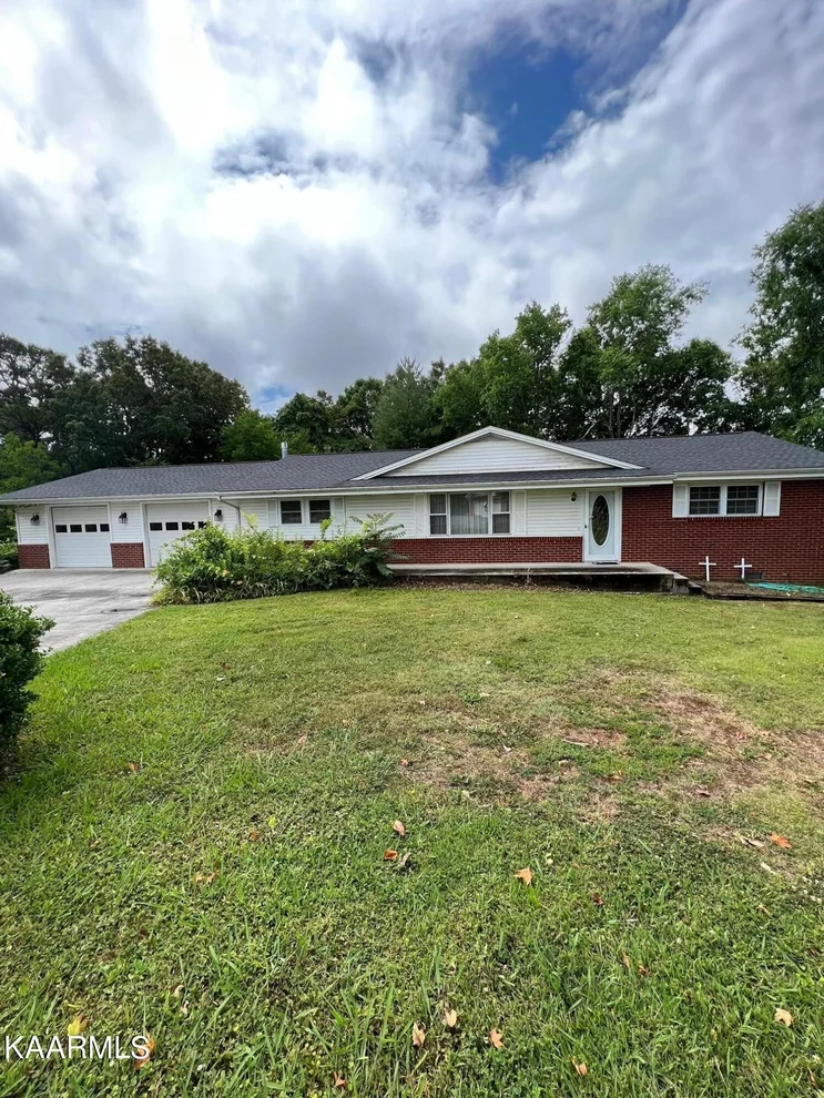 Unit for sale at 474 Sequoyah Drive, Newport, TN 37821