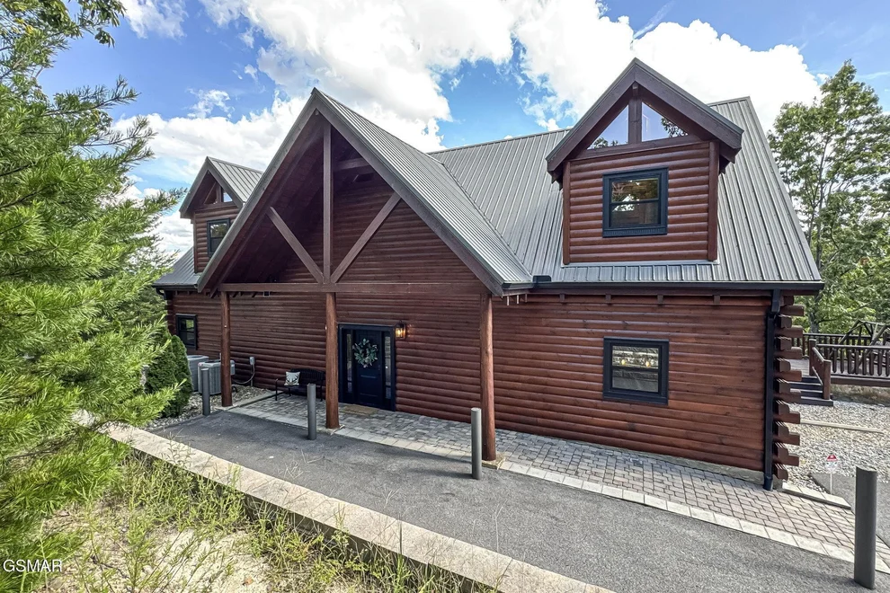 Unit for sale at 904 AUTUMN RIDGE Way, Sevierville, TN 37876