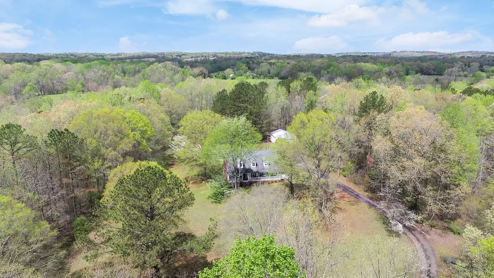 Unit for sale at 229 Copper Branch Ln, Decaturville, TN 38329