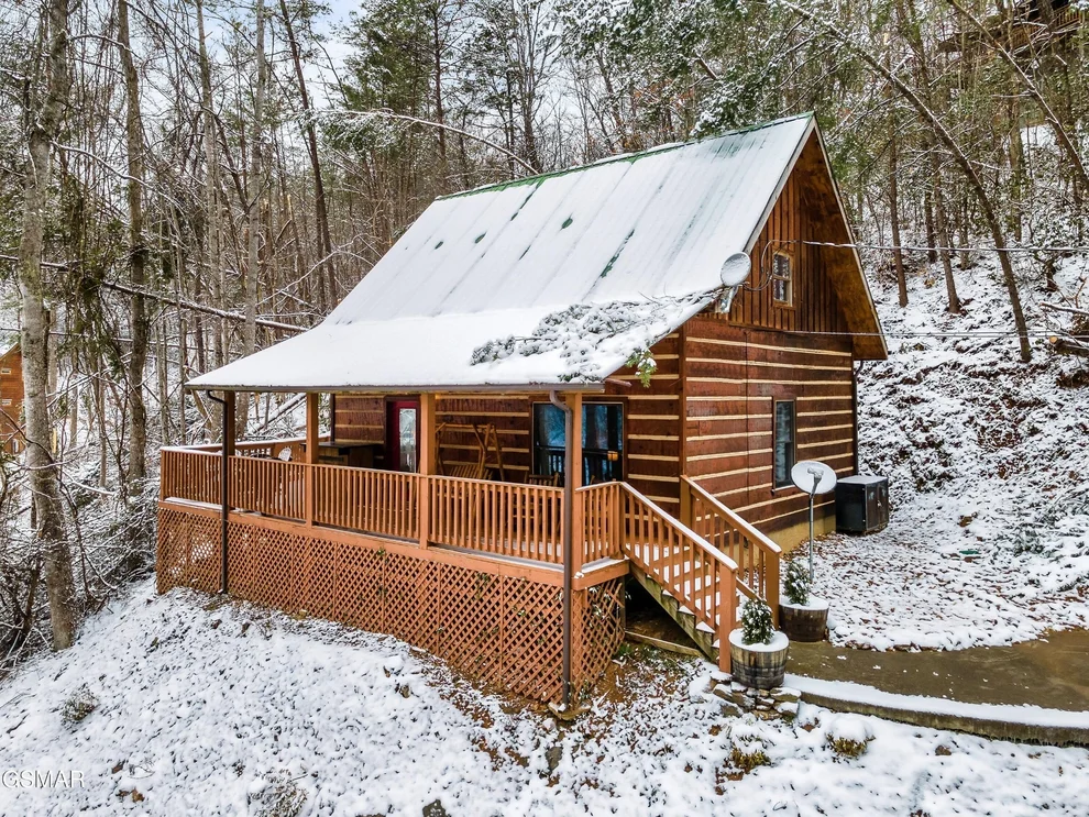 Unit for sale at 1723 Rose Pass, Sevierville, TN 37876