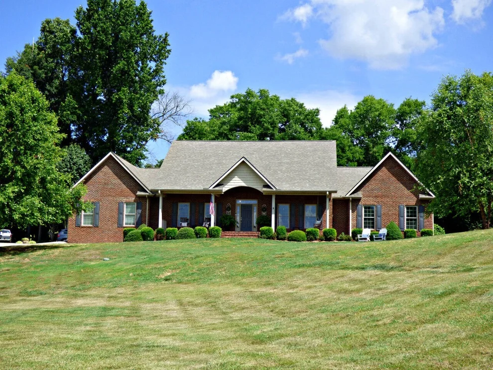 Unit for sale at 525 Providence Drive, Jefferson City, TN 37760