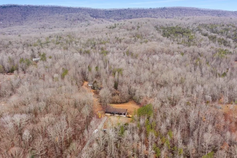 Unit for sale at 3577 Dixie Lee Highway, Spring City, TN 37381