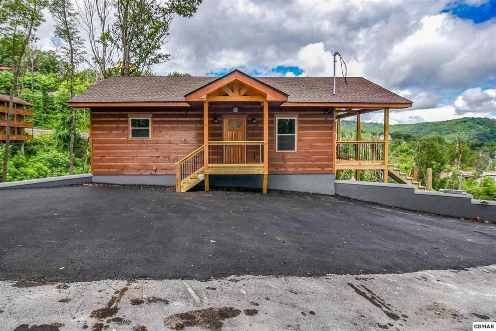 Unit for sale at 717 Short Ridge Court, Gatlinburg, TN 37738