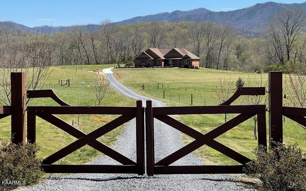 Unit for sale at 740 Rock Hill Rd, Newport, TN 37821