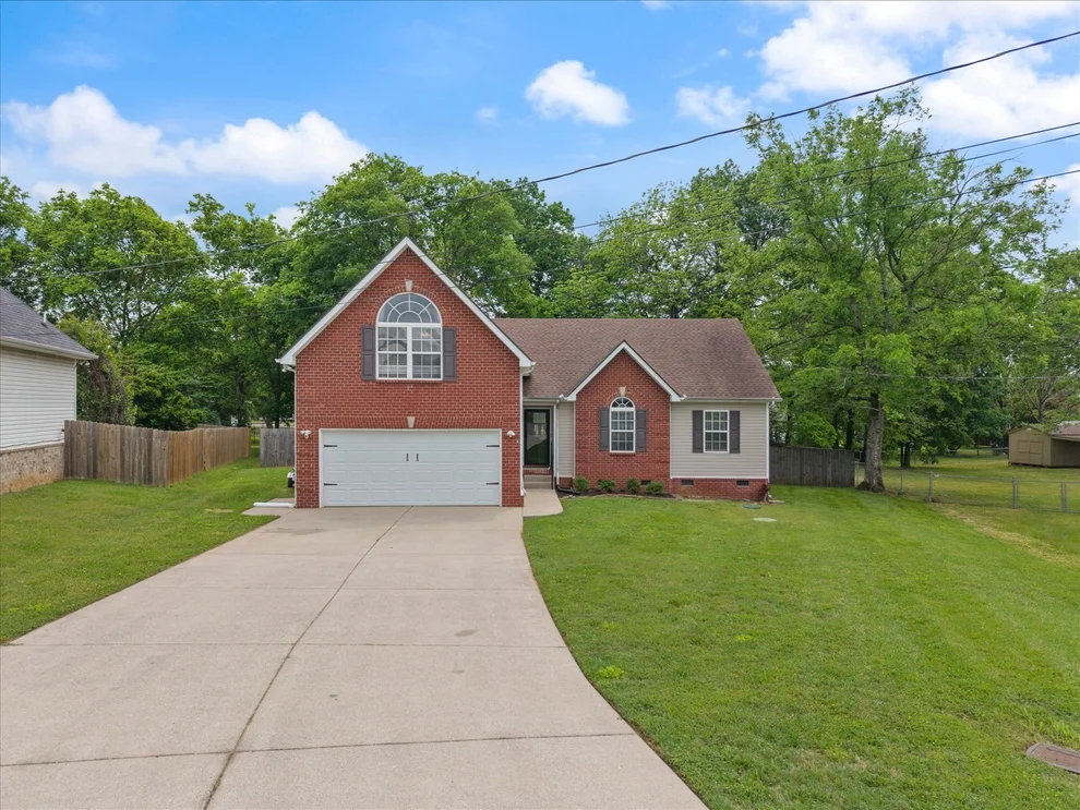 Unit for sale at 109 Mattingly Way, Murfreesboro, TN 37129