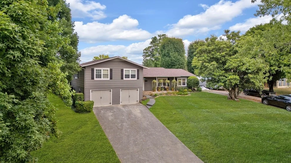 Unit for sale at 1919 Riverview Circle, Sevierville, TN 37862
