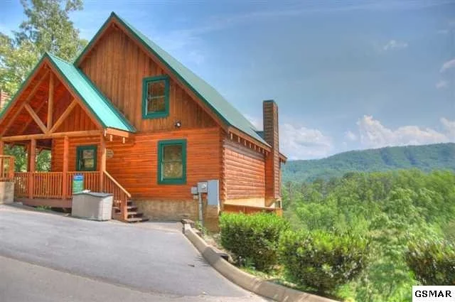 Unit for sale at 4519 Forest Vista Way, Pigeon Forge, TN 37863