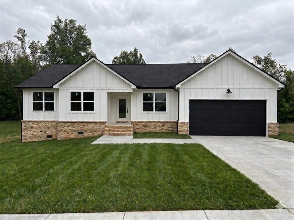 Unit for sale at 2008 Cedar Valley Court, Dickson, TN 37055