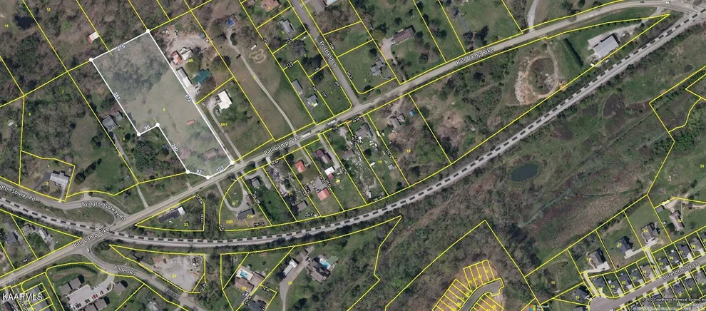 Unit for sale at 8415 Ball Camp Pike, Knoxville, TN 37931