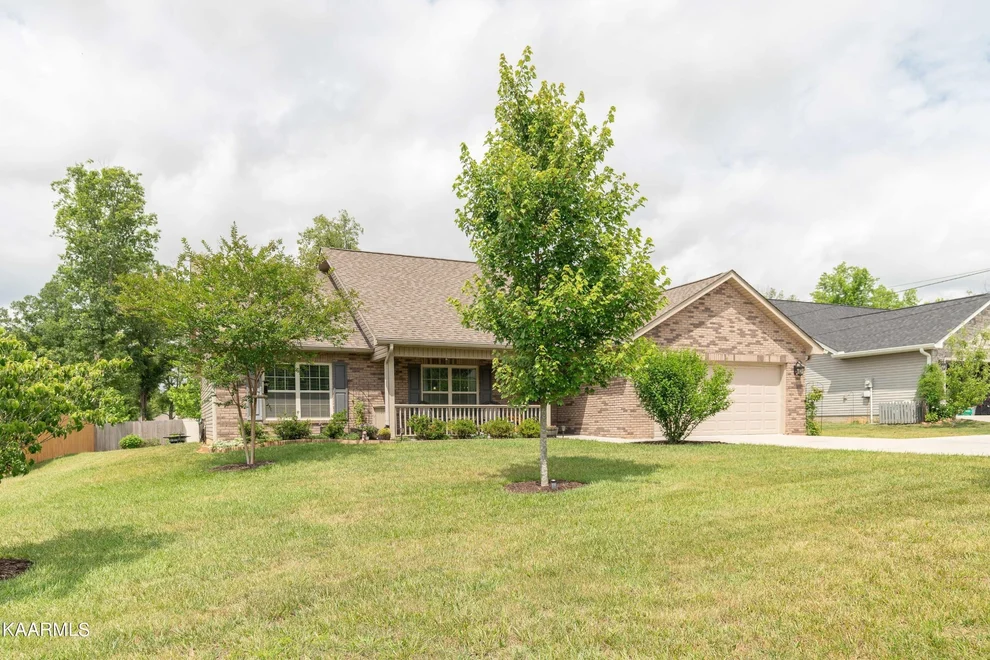 Unit for sale at 2639 Best Rd, Maryville, TN 37803