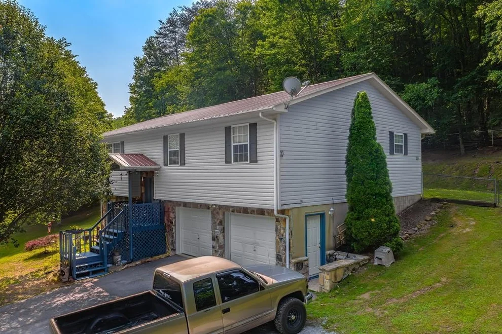 Unit for sale at 3226 Bogard Road, Cosby, TN 37722