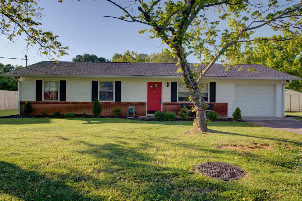 Unit for sale at 119 Lynwood Lane, Oak Ridge, TN 37830
