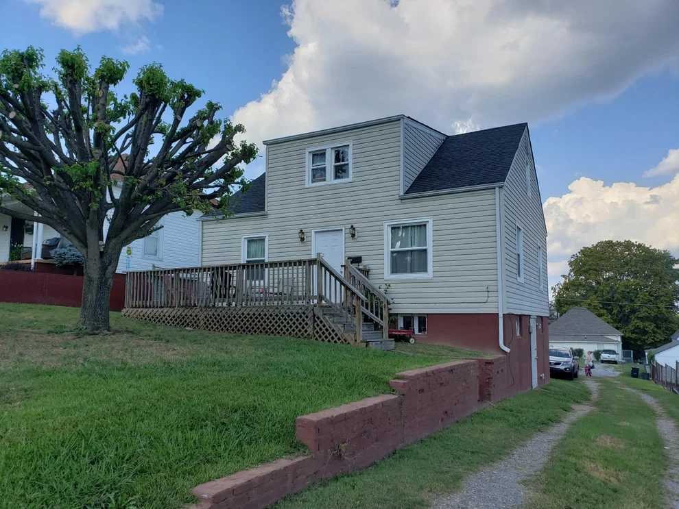 Unit for sale at 403 N E St, Lenoir City, TN 37771