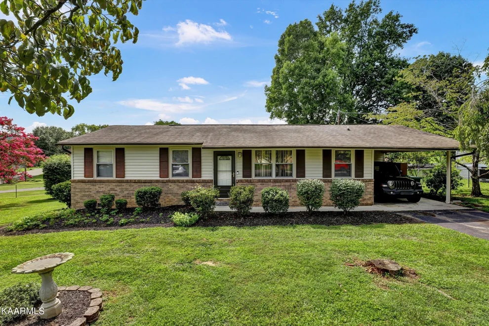 Unit for sale at 6517 E Garwood Circle, Knoxville, TN 37918