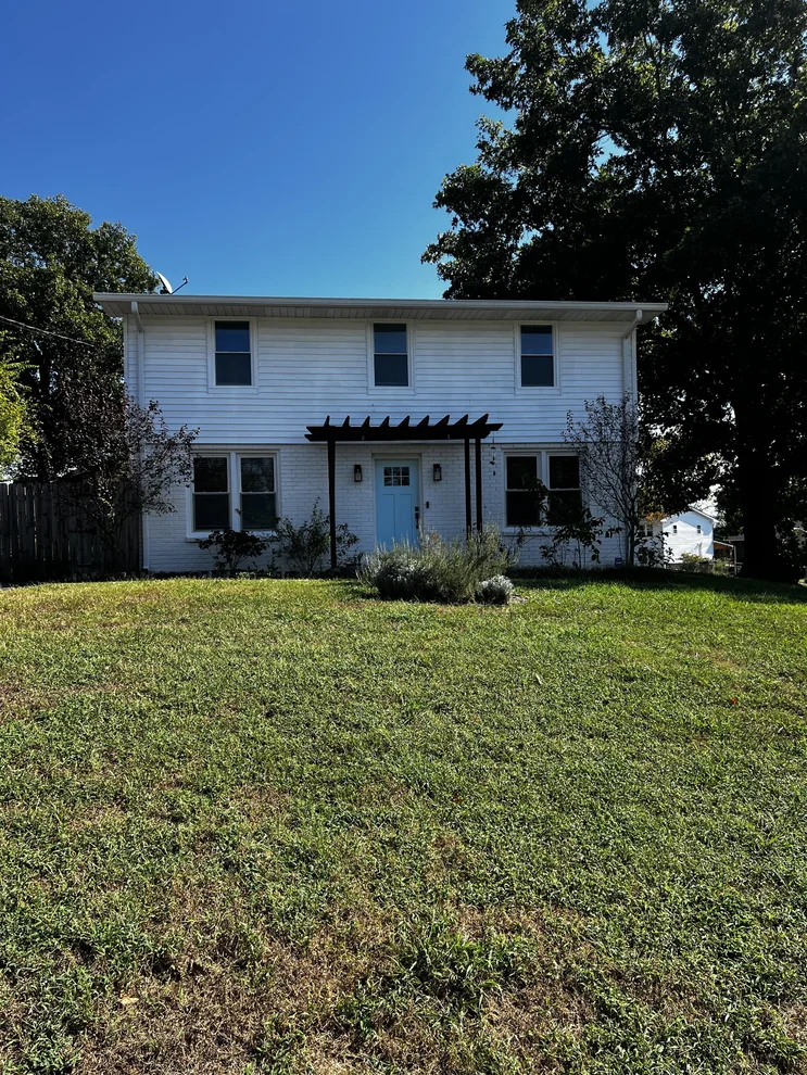 Unit for sale at 2601 Oakwood Ave, Nashville, TN 37207