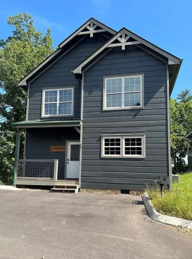 Unit for sale at 881 Osprey Way, Pigeon Forge, TN 37863