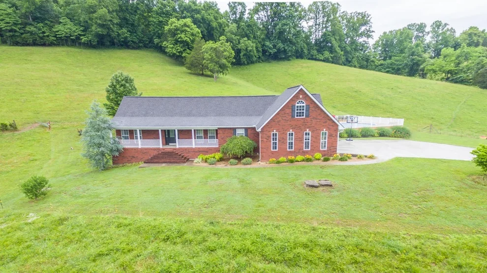 Unit for sale at 3115 Dutch Valley Rd, Washburn, TN 37888