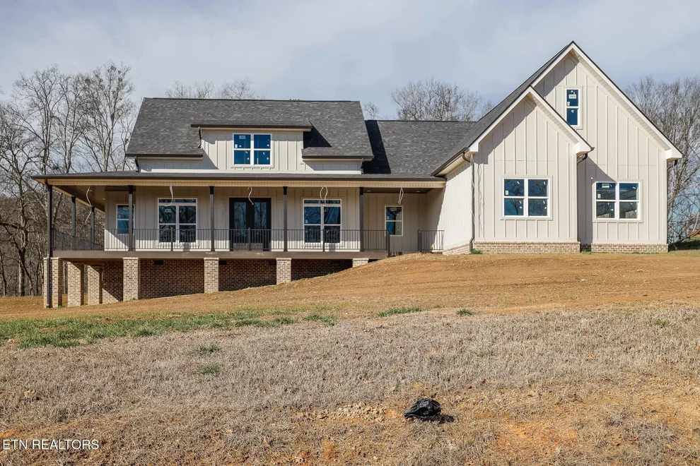 Unit for sale at 827 Franklin Crossing, Maryville, TN 37804