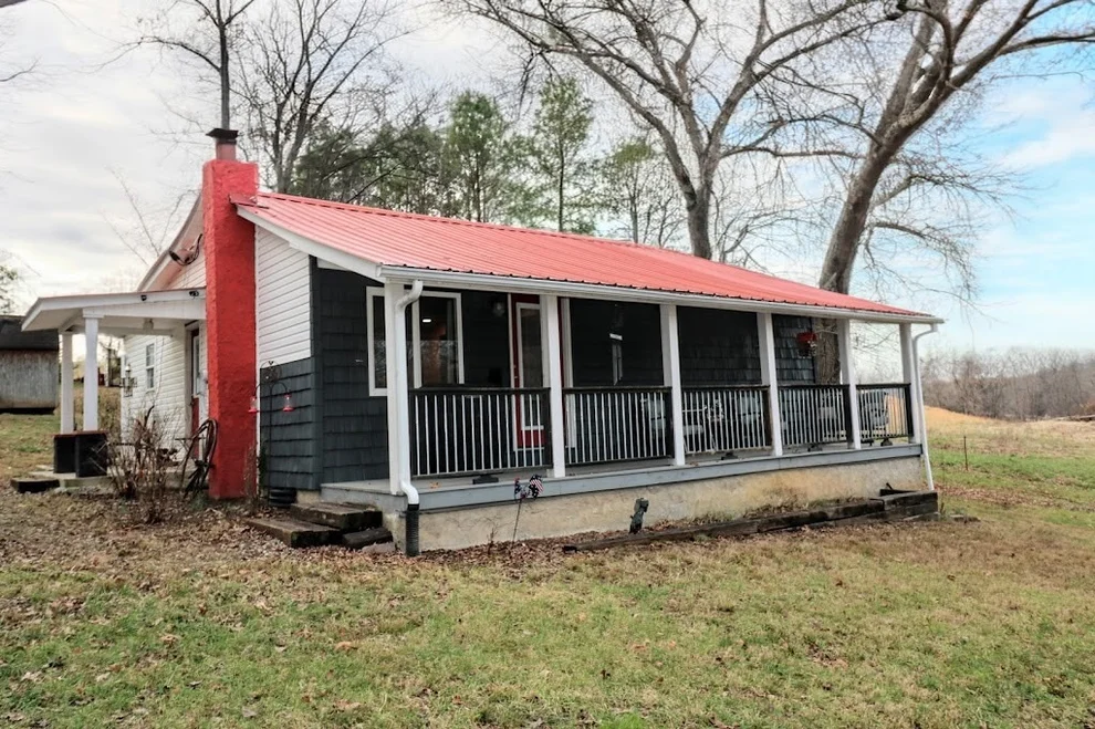 Unit for sale at 290 Sine Ln, Erin, TN 37061