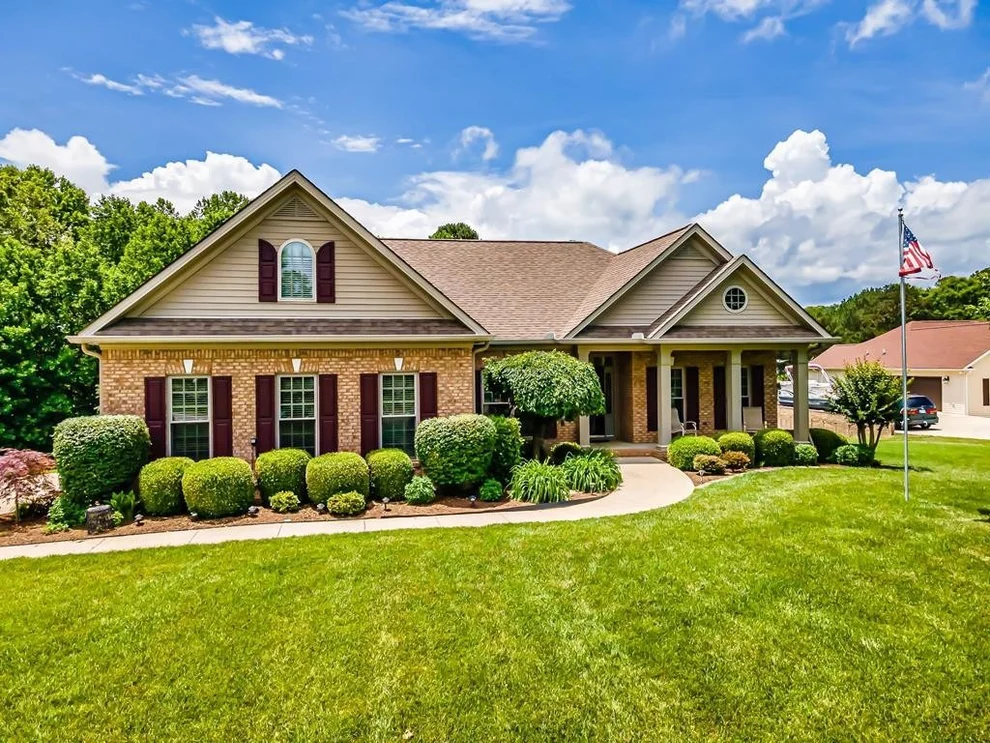Unit for sale at 140 Big Oak Drive, Dandridge, TN 37725