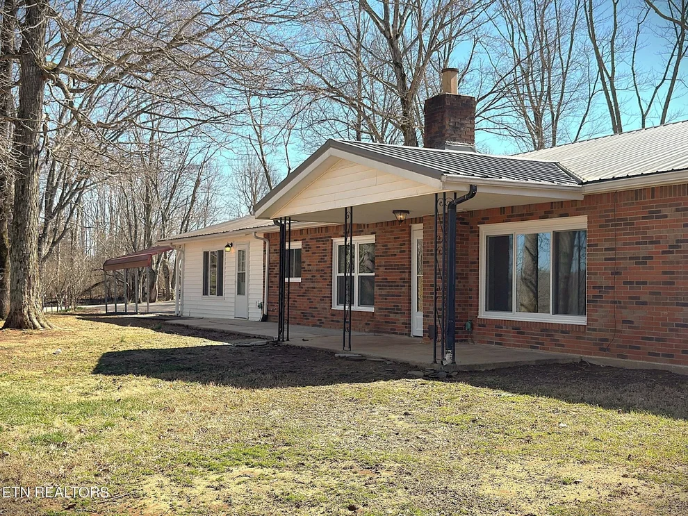 Unit for sale at 1152 Dogwalk Rd, Monroe, TN 38573