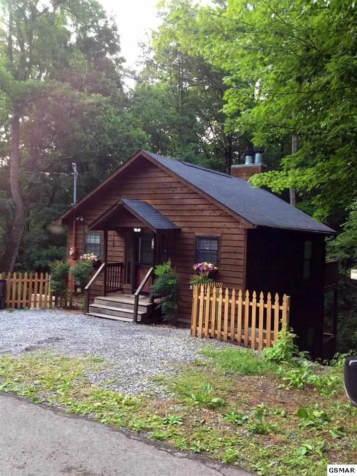 Unit for sale at 919 Stone Trail, Sevierville, TN 37876