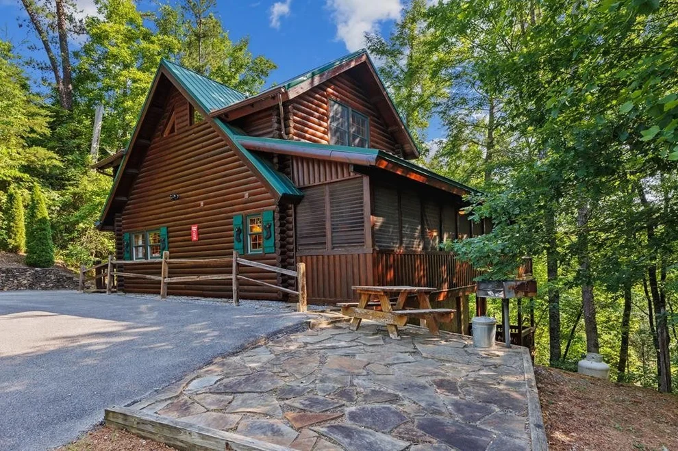 Unit for sale at 2810 Ridge Creek Circle, Sevierville, TN 37876