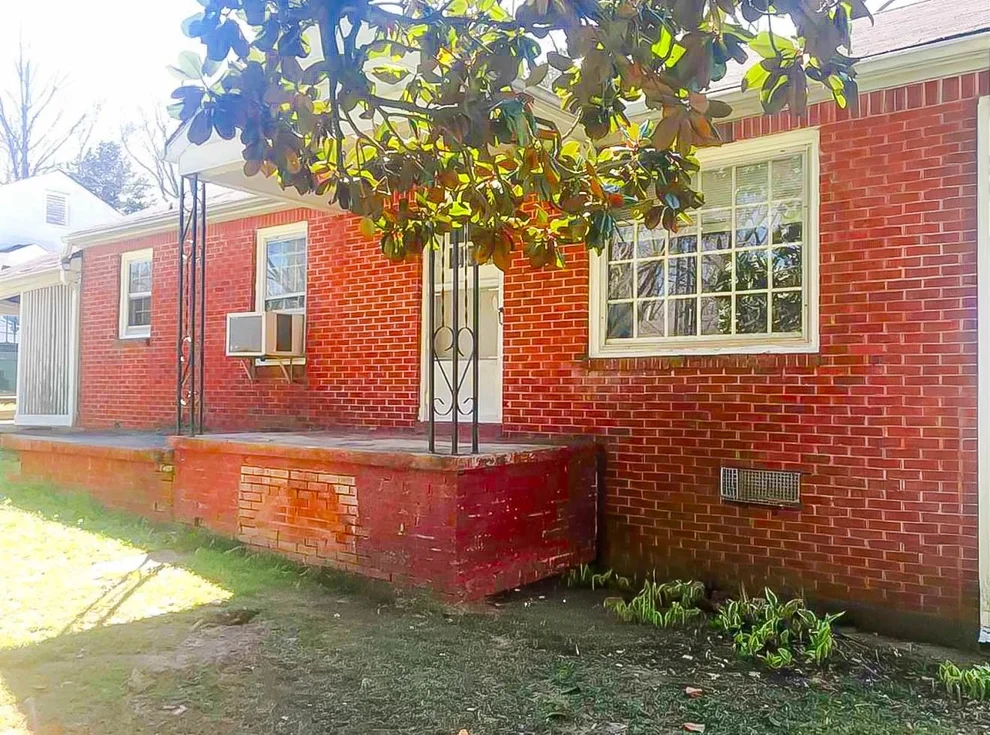 Unit for sale at 123 Courtland St, Jackson, TN 38301