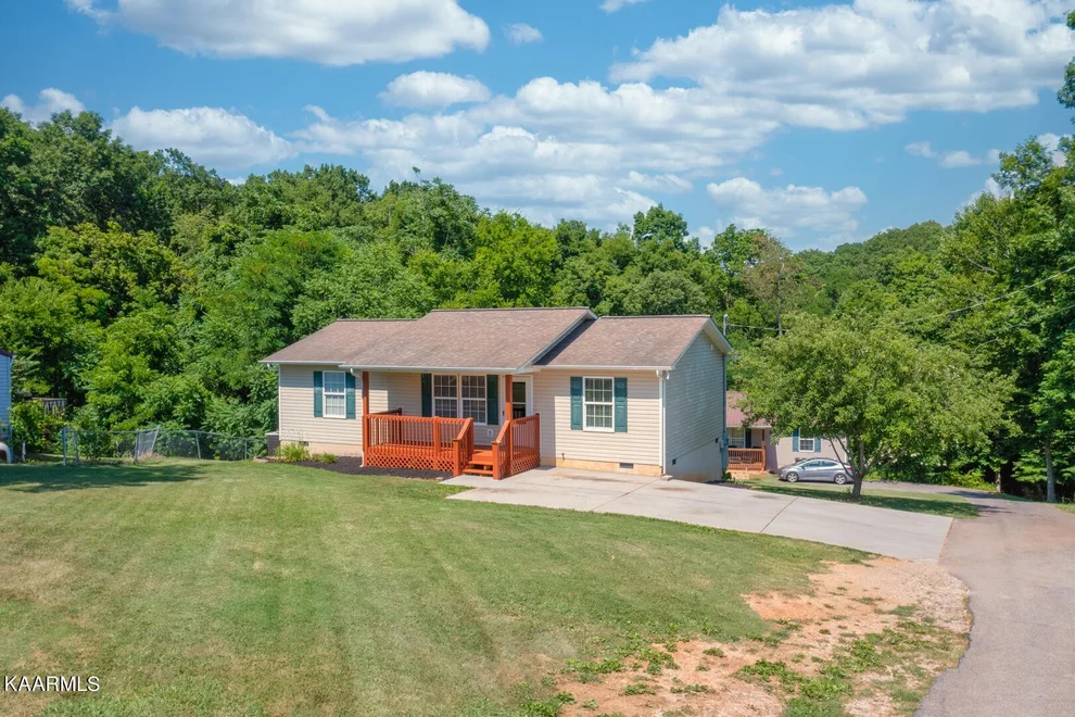 Unit for sale at 2415 Southside Rd, Knoxville, TN 37920