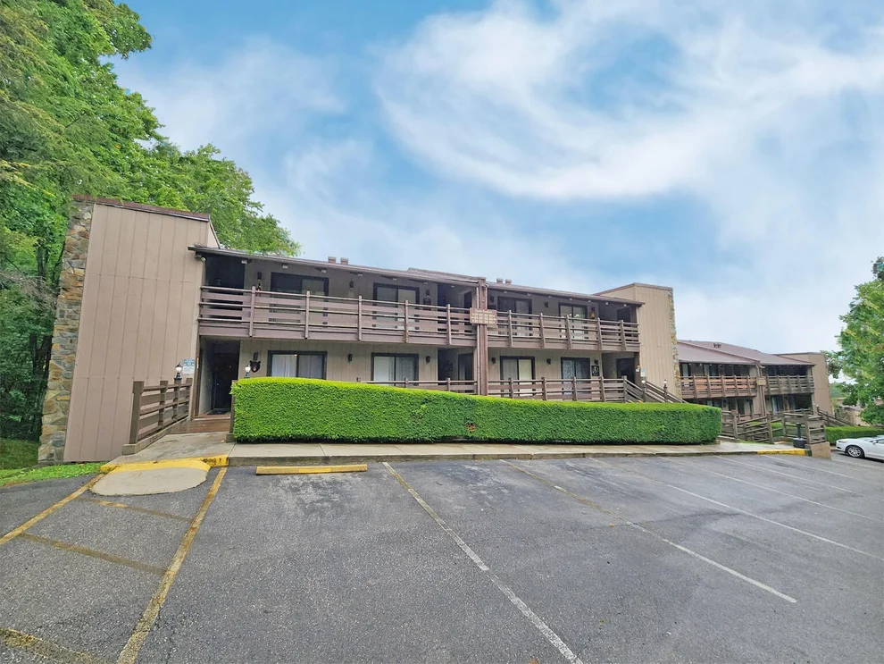Unit for sale at 1081 Cove Road, Sevierville, TN 37876