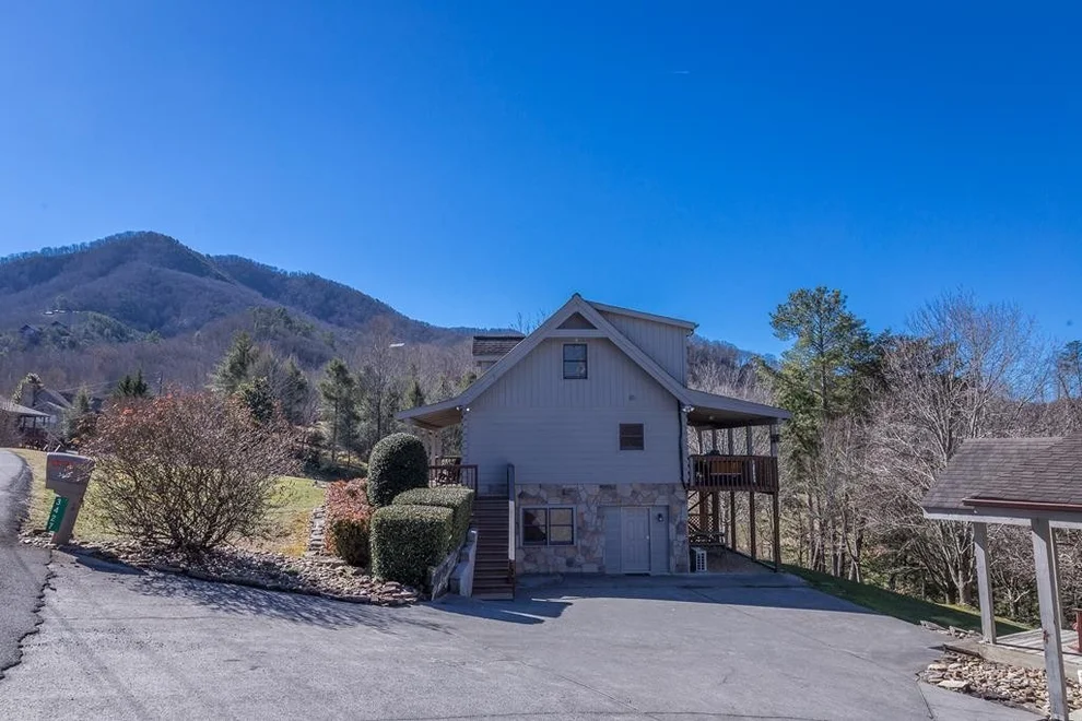 Unit for sale at 3427 Crockett Hill Lane, Sevierville, TN 37862